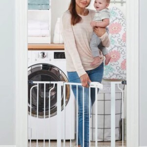Regalo 38.5-Inch Extra Wide Baby Gate – Pressure Mount Baby and Pet Safety Gate for Bottom of Stairs & Doorways – Tested and Trusted, American Designed, American Owned